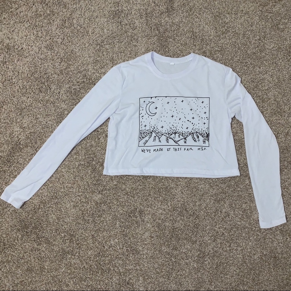 White Long-sleeved Cropped Graphic T-shirt